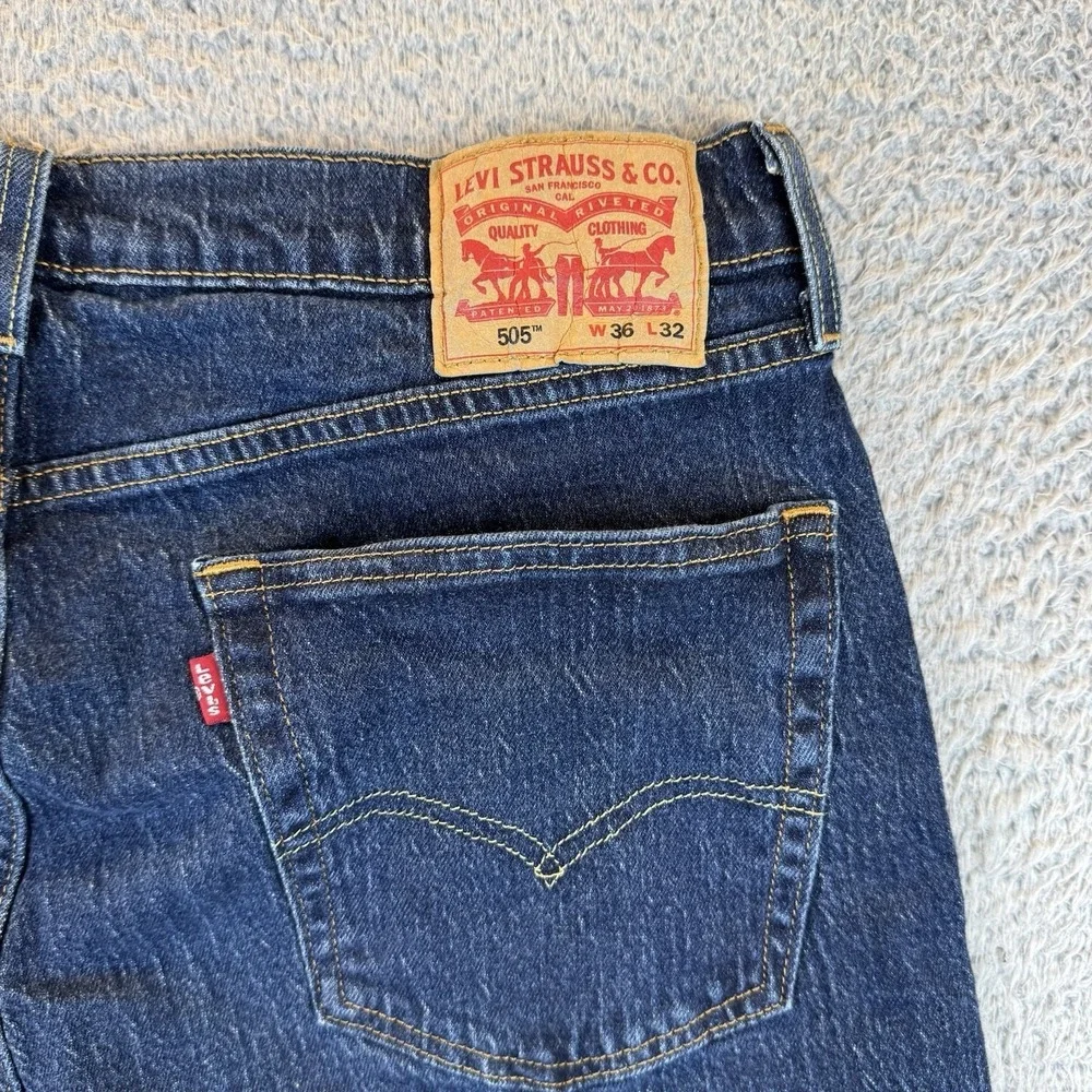 Levi's‎ Mens 505 Regular Fit Jeans Dark Wash Blue Jeans 36 x 32